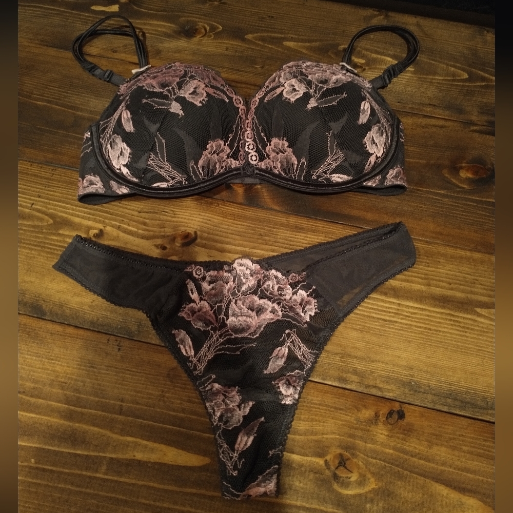 Bra and panty set
